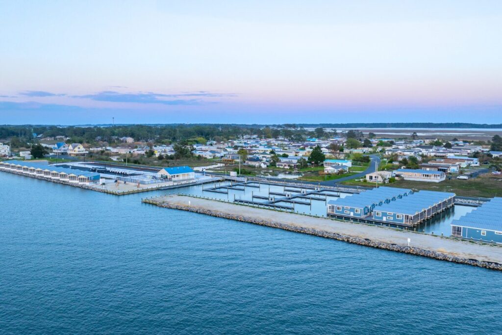 BluFin Bungalows and Marina