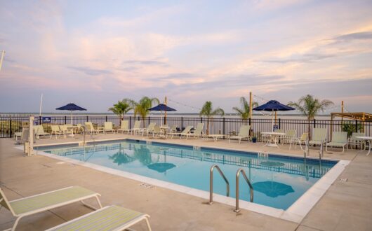 bluefin cottages-sunrise pool_01